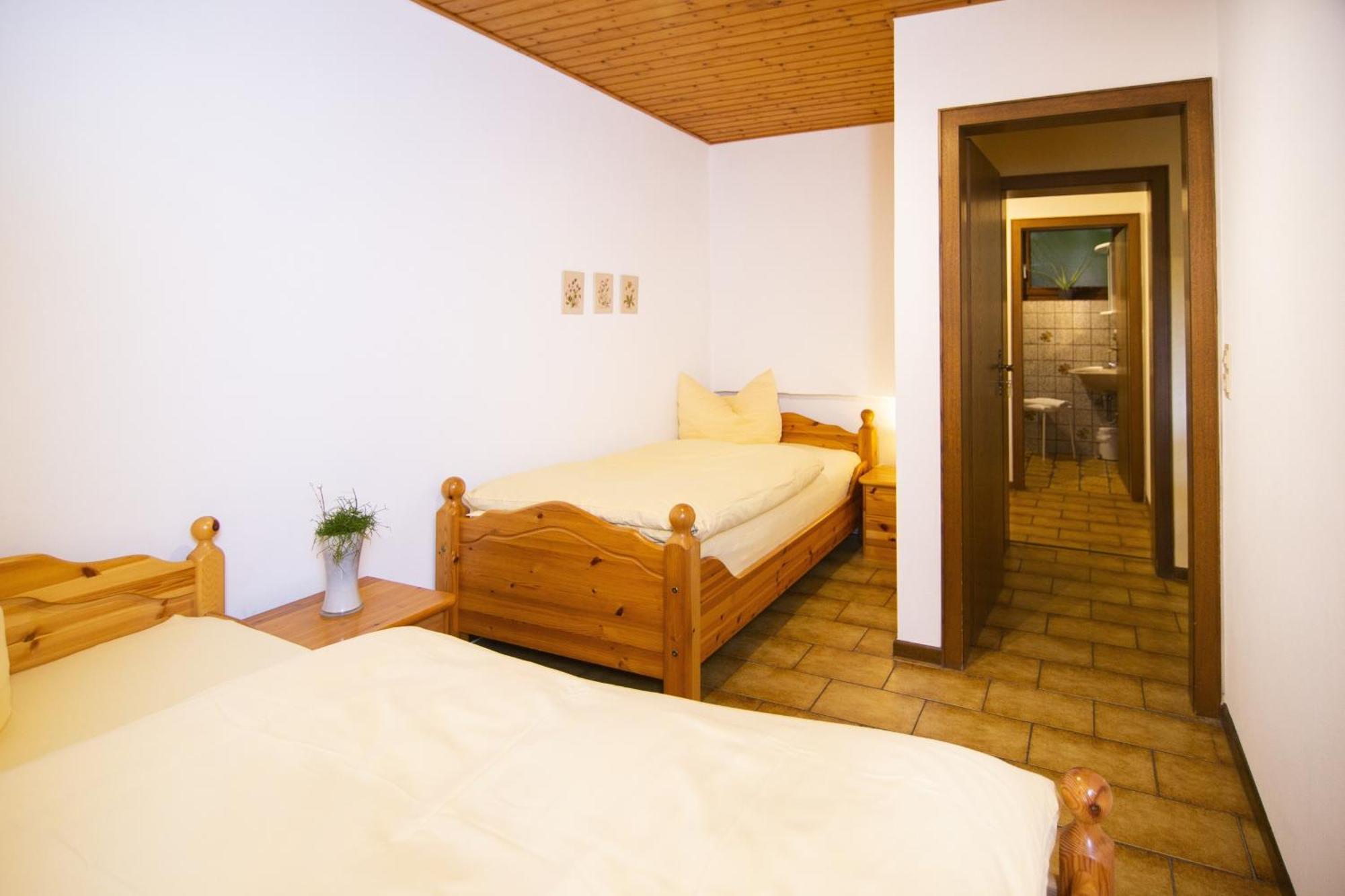 Ferienwohnung "Kirchblick" Im Ferienhaus Blumenhain Bad Wunnenberg Exterior photo