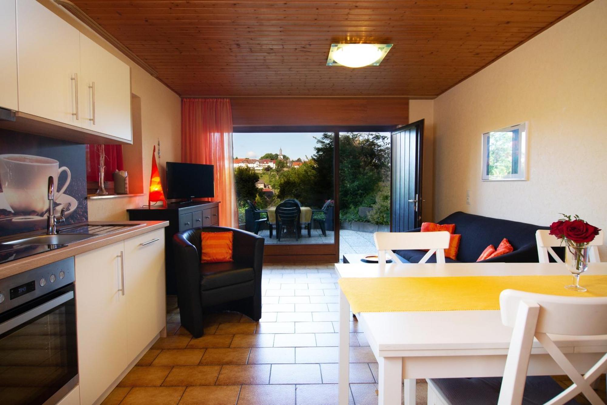 Ferienwohnung "Kirchblick" Im Ferienhaus Blumenhain Bad Wunnenberg Exterior photo
