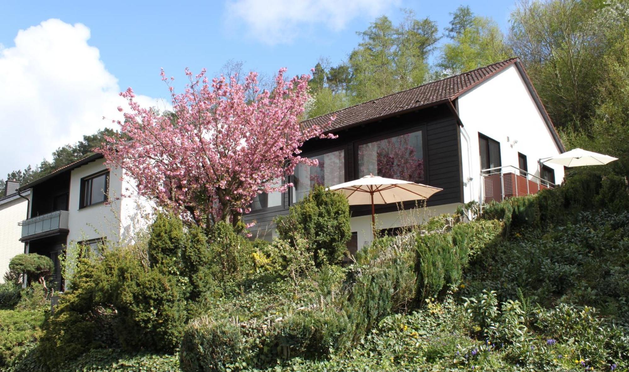 Ferienwohnung "Kirchblick" Im Ferienhaus Blumenhain Bad Wunnenberg Exterior photo